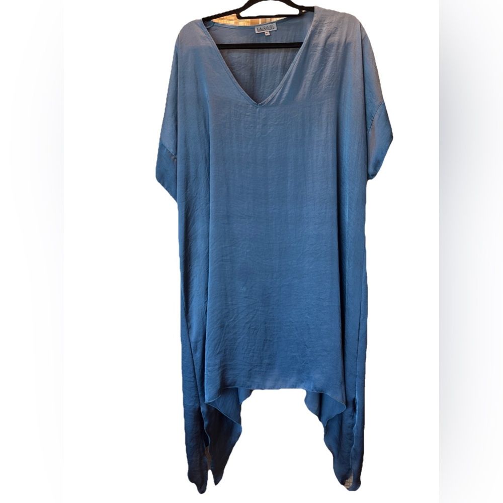 tutu & lilli Blue Short Sleeve Satin Knee-length Short Sleeve Dress